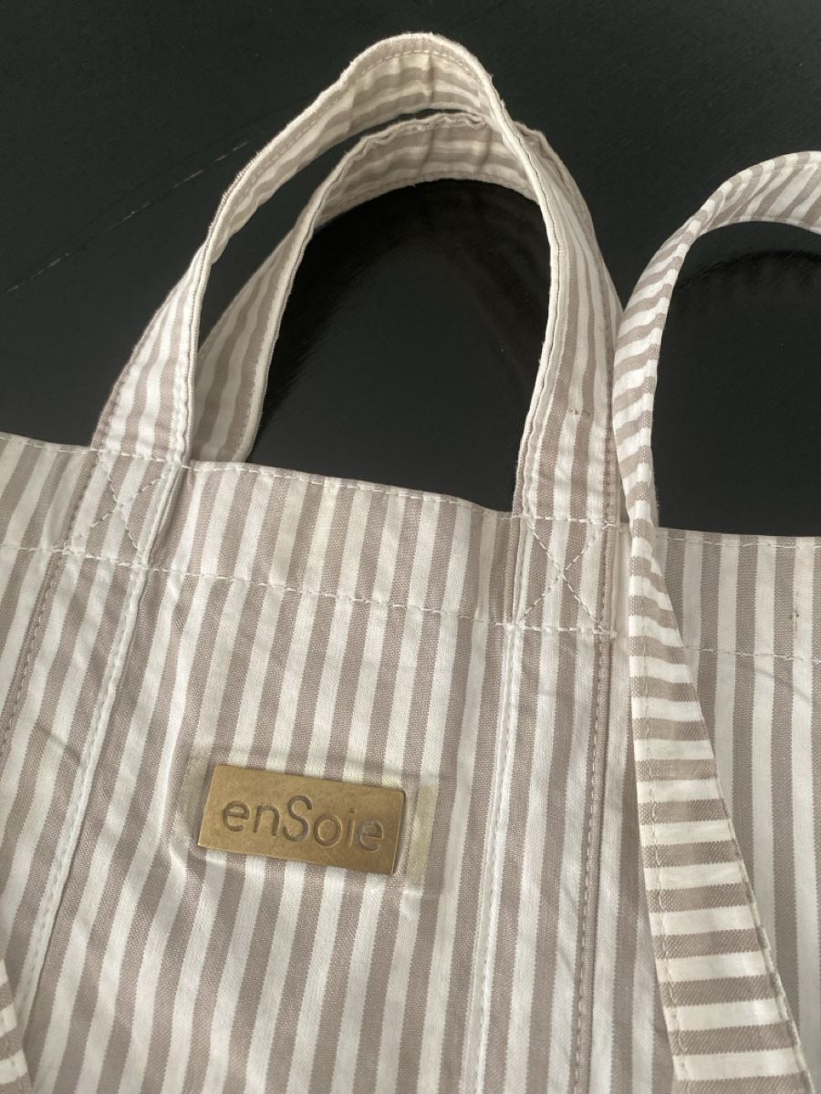 Ensoie Borse: En Soie Tasche – Usato da Wädenswil venduto da anna.st 1