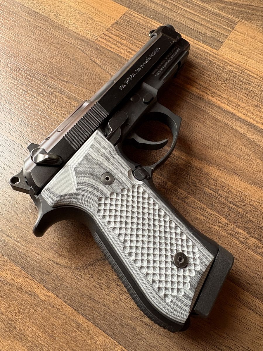 Tiro a segno: LOK GRIPS Beretta 92 – Nuovo e nell'imballaggio originale da St-Pierre-De-Clages venduto da chapje