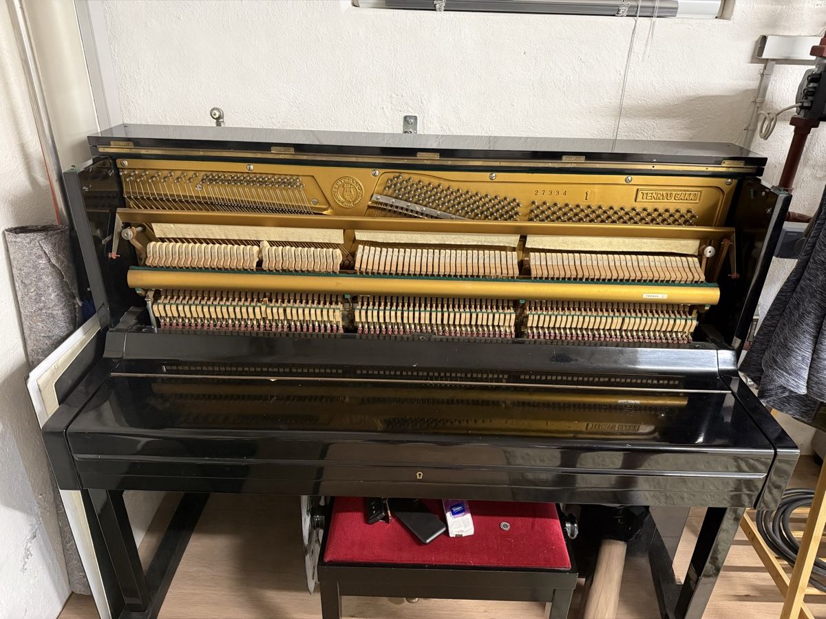 Yamaha Strumenti musicali: Klavier Tenryu Gakki Yamaha – Usato da Brittnau venduto da Sissi_0815 1