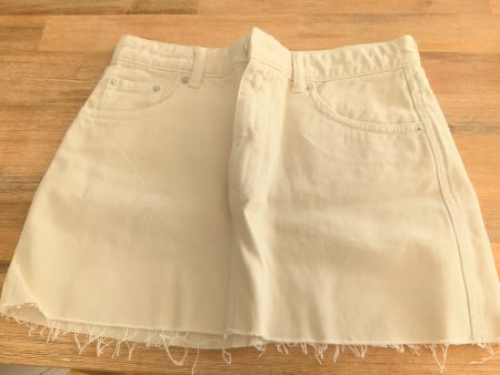 ZARA Minirock Gr.M ---------(N)