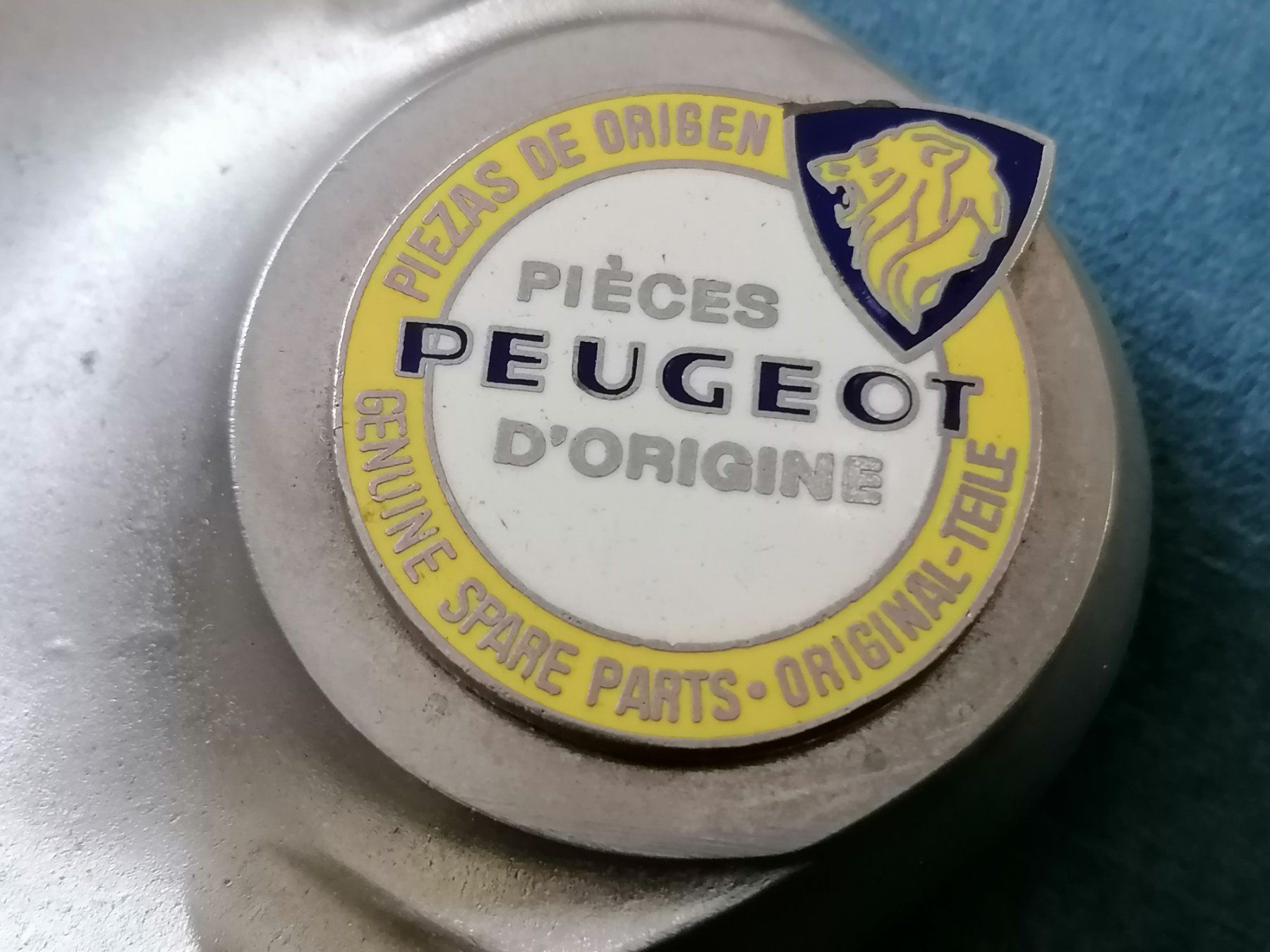 Portacenere: Aschenbecher Vintage Peugeot – Usato da Basel venduto da vintagecollector 1