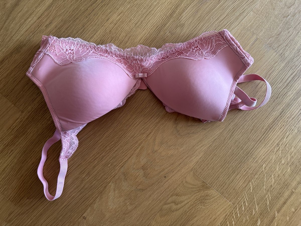 Altra biancheria intima: Rosa BH mit Spitze, Grösse 75B   – Usato da Lufingen venduto da ott_r59k