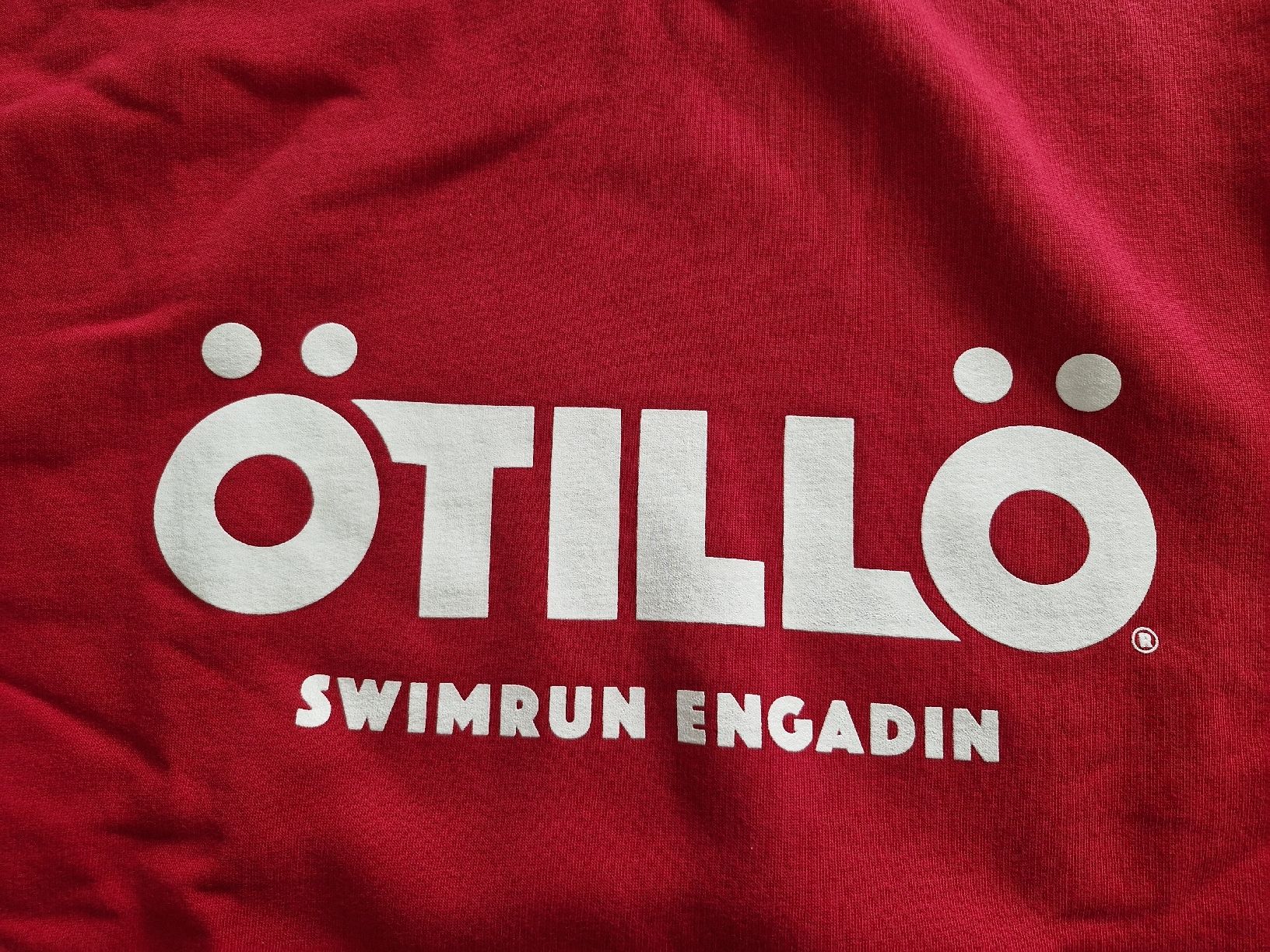 Maglioni & Felpe: ÖTILLÖ Swimrun Engadin Pullover, rot, Grösse XL, Top! – Usato da Frauenfeld venduto da Kasico 2
