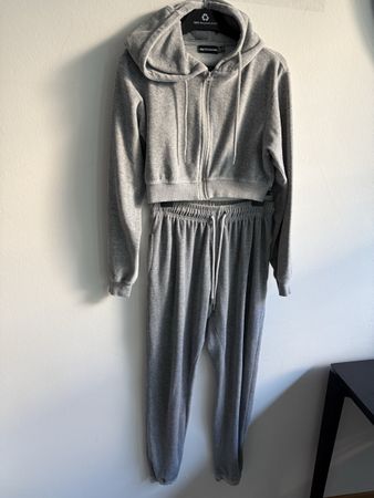 Pretty Little Think grey set pants + hoodie (size M)