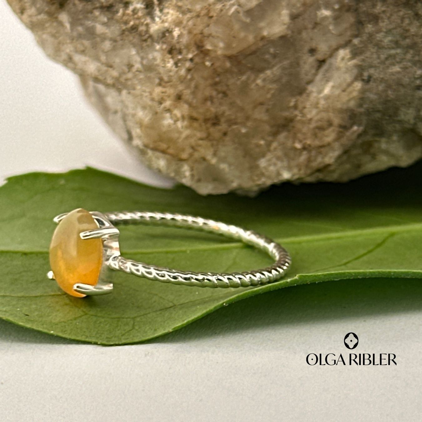 Olga Ribler Anelli: Silberring mit Opal, Gr. 56.5 – Nuovo (secondo la descrizione) da Luzern venduto da MonikaS03 2