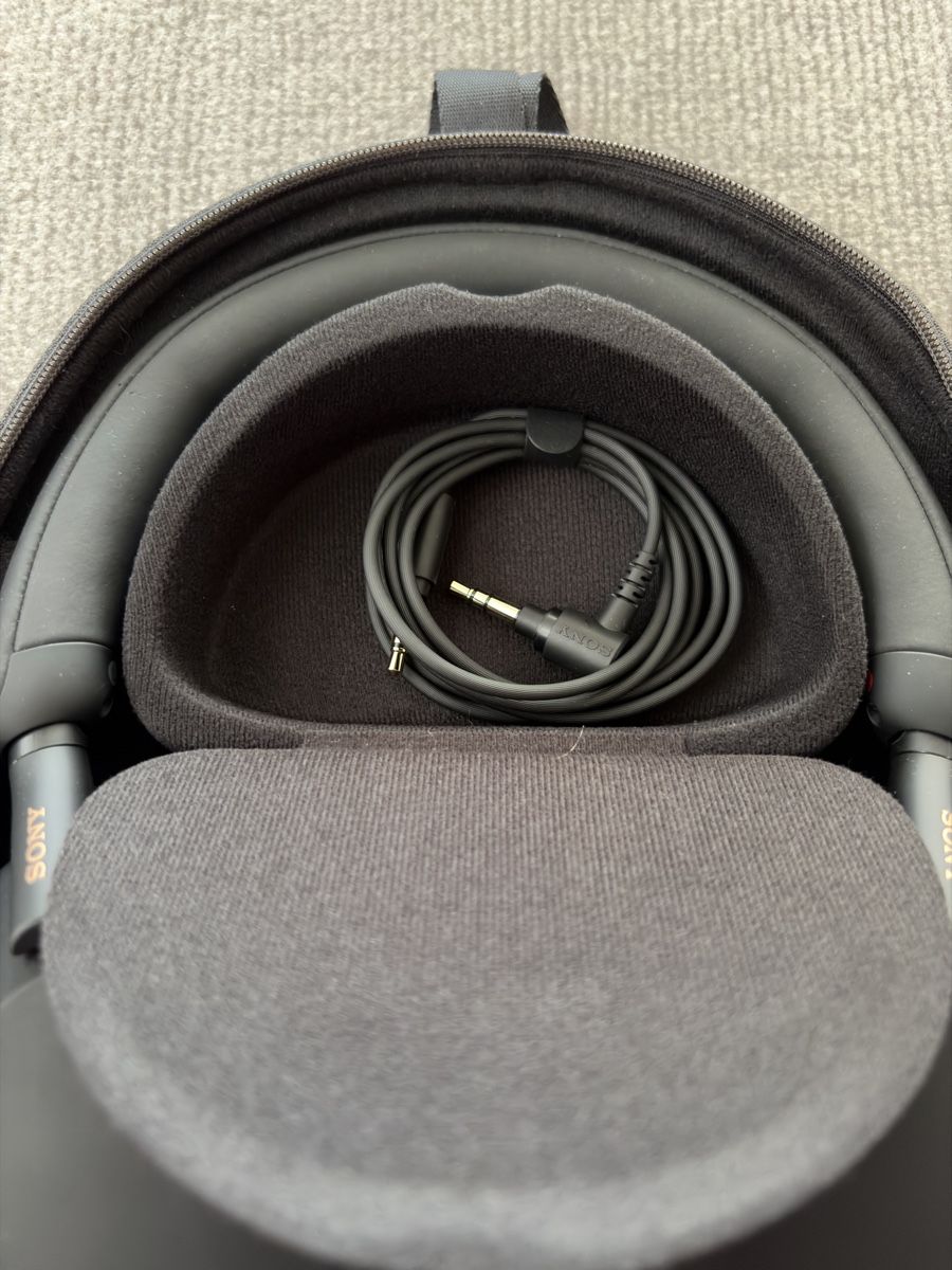 Sony Kopfhörer: Sony WH-1000XM5 – Neu (gemäss Beschreibung) aus Utzenstorf von 0ASI5 2