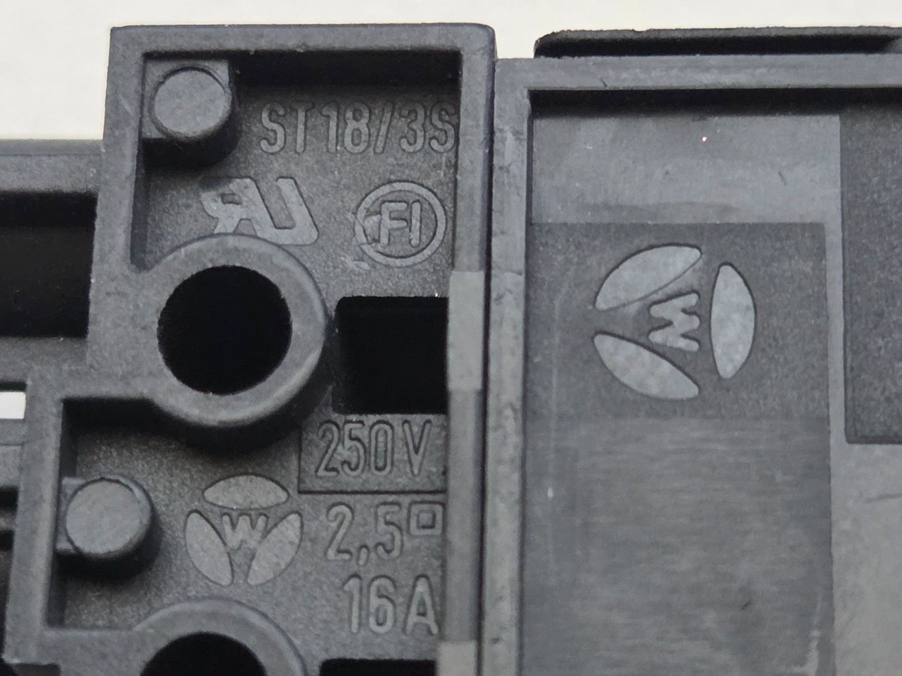 Componenti elettronici: Steckerteil Wieland ST18/3S 1Stück – Nuovo (secondo la descrizione) da Zürich venduto da eymen20 9