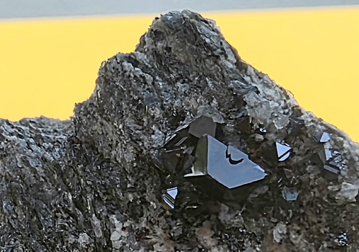 Minerali & Pietre curative: Oktaeder Magnetit perfekt und Glanz Binntal – Usato da Glis venduto da nbu_65ys