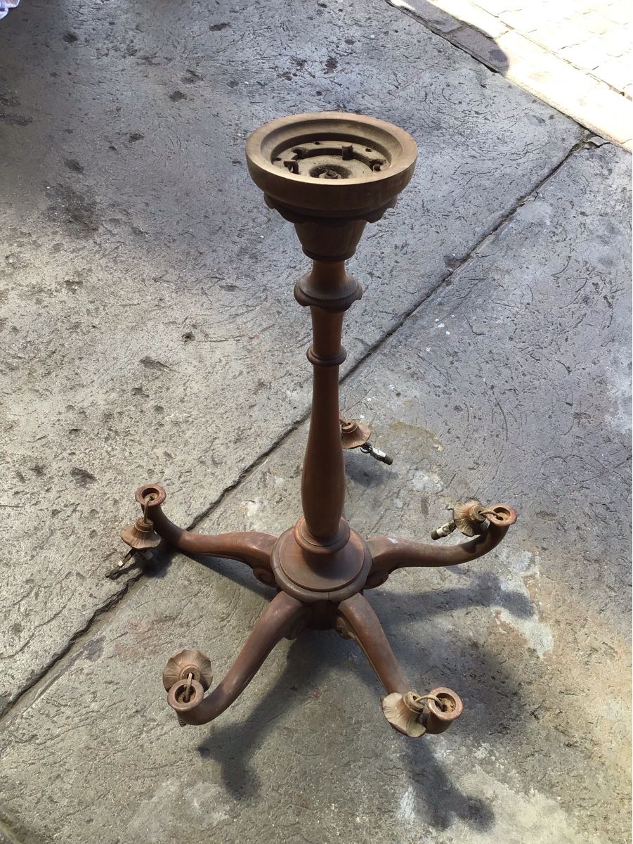 Lustres & lampes de plafonds: Holzkronleuchter – D'occasion à schönenbuch par Josefus
