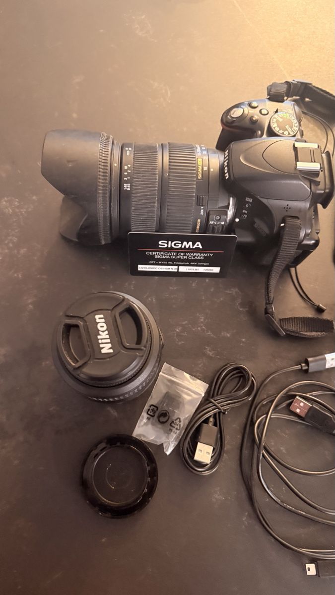 Nikon Fotocamera: Nikon D5100 Kamera mit 2 objektiven + Tasche – Usato da Hagendorn venduto da VS0506 1