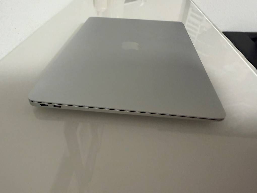 Apple Portables: Macbook Air M1 – D'occasion à Adliswil par lar_2ltd 4