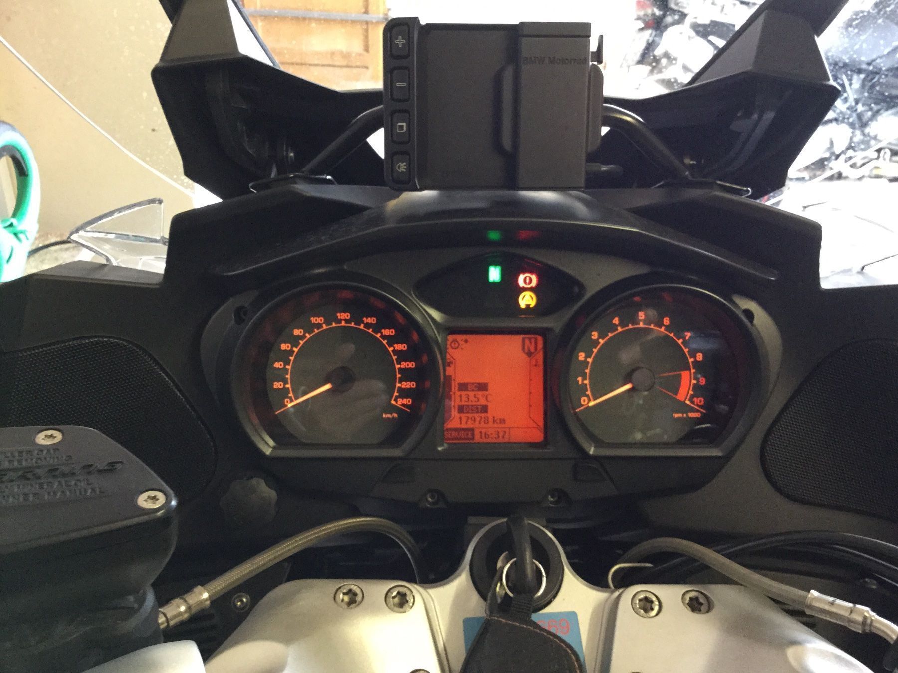 BMW Touring: BMW R1200RT Bi-Color 2010 – Usato da Chavannes des bois venduto da JustST2