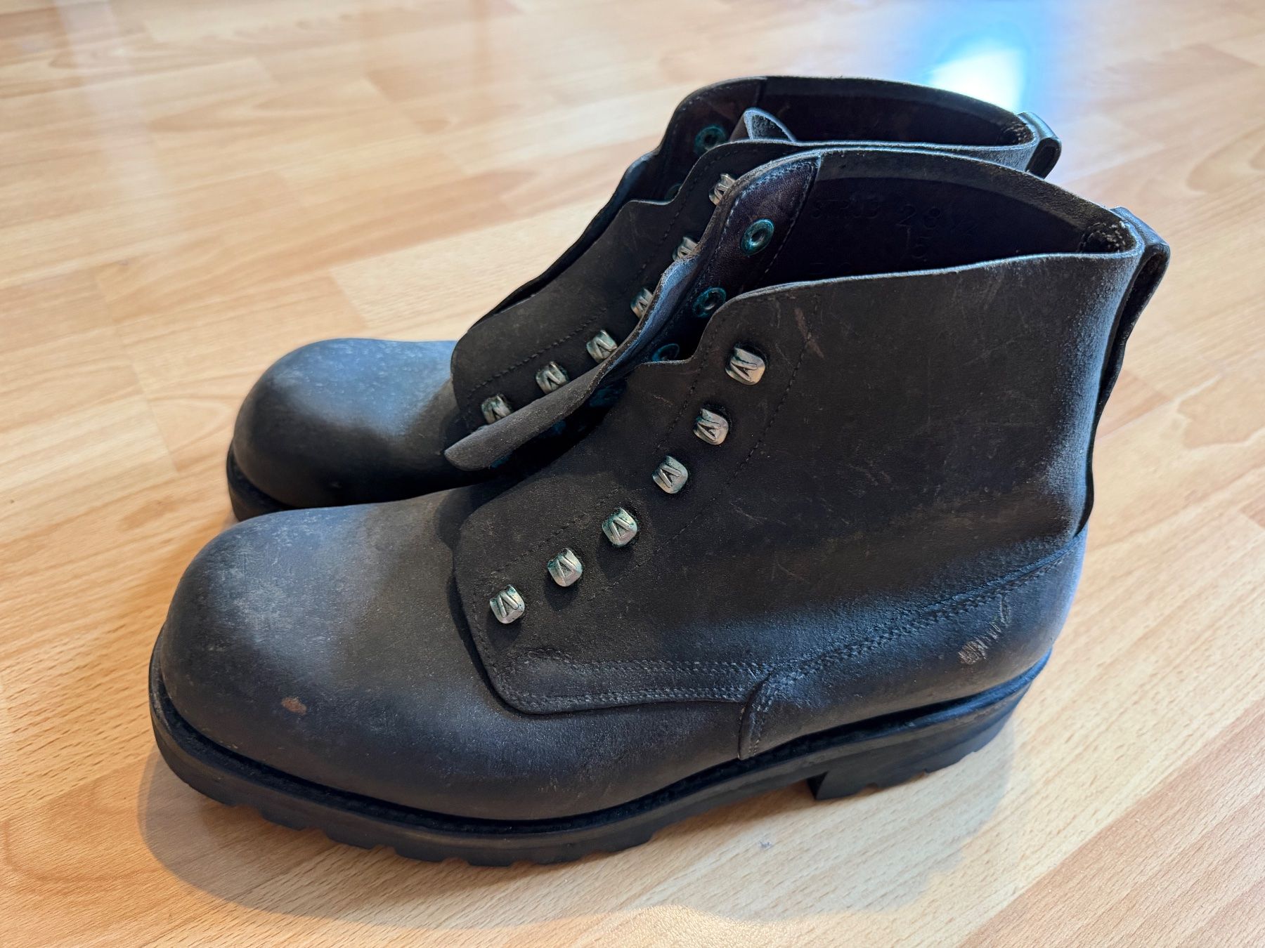 Schweizer Armee Uniformi: Schuhe Militär – Nuovo (secondo la descrizione) da Aarau venduto da KorgPA