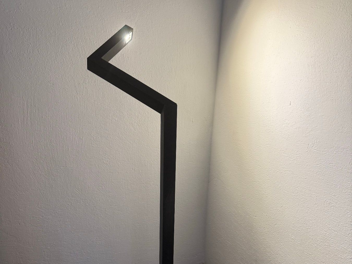 Philips Lampade: Philips Lirio Knick Nack – Usato da Zürich venduto da Ypar