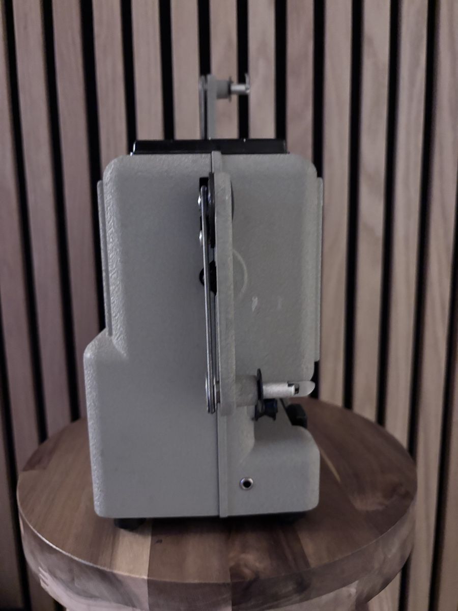 Eumig Proiettori: Eumig P8 Super8 Projektor – Usato da Horgen venduto da Anatolia 3