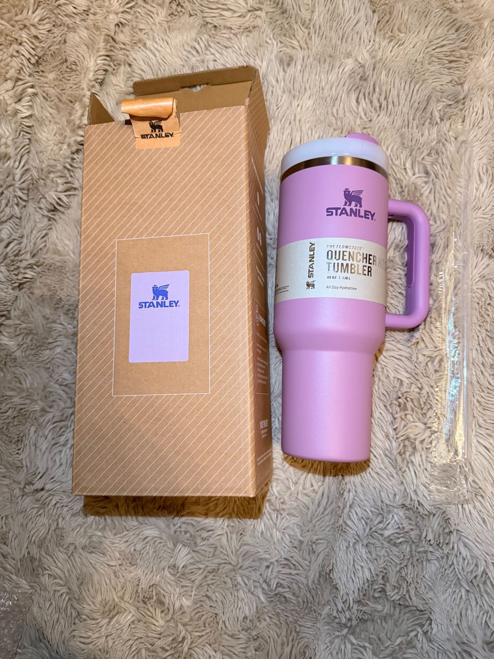 Stanley Borracce & Thermos: Stanley Quencher 1.18L Neuf! – Nuovo e nell'imballaggio originale da Lausanne venduto da PANDA7 1