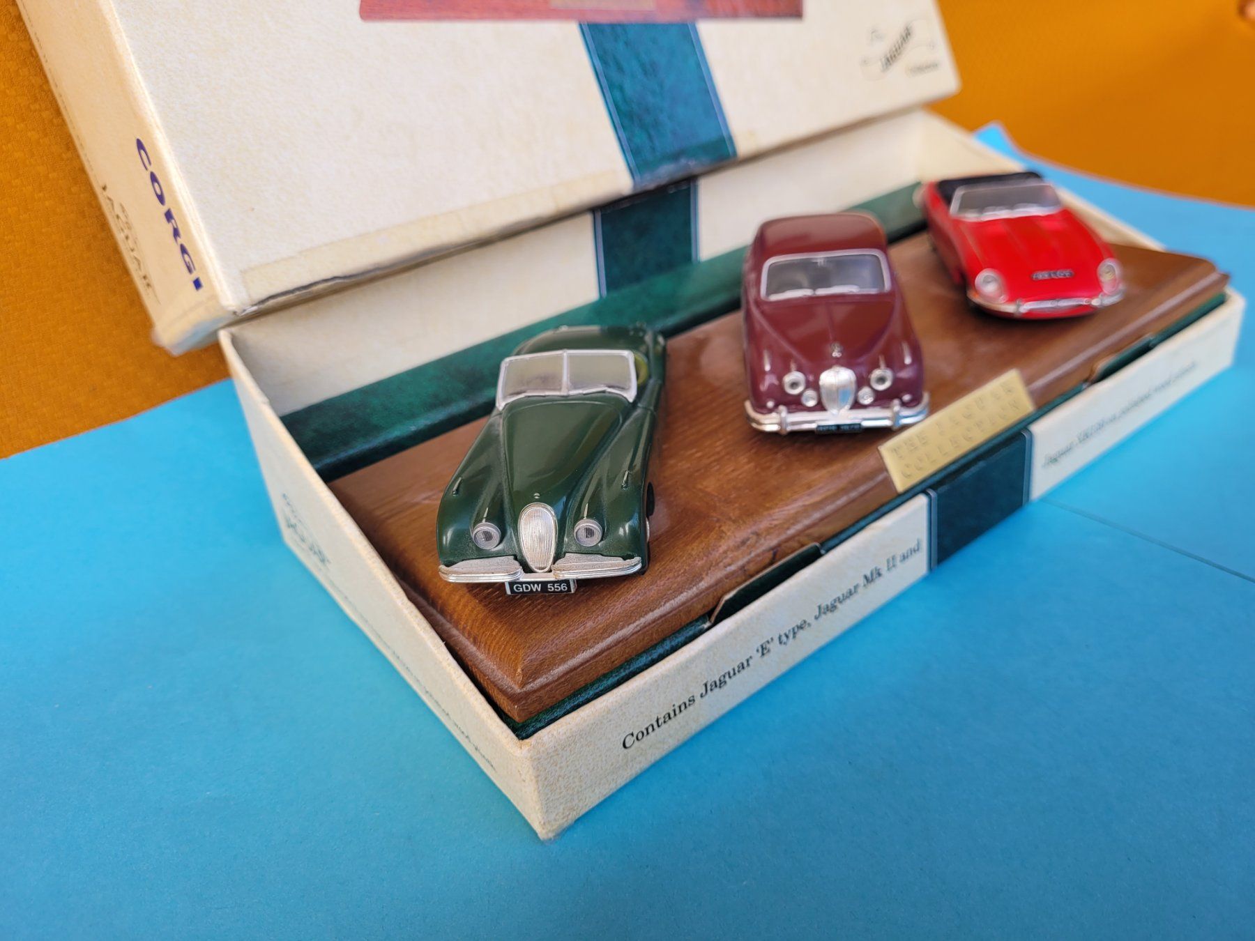 Jaguar Modellini d'auto: Collection 3 Jaguar Corgi 1:43 – Usato da Domdidier venduto da Bimbo57 2