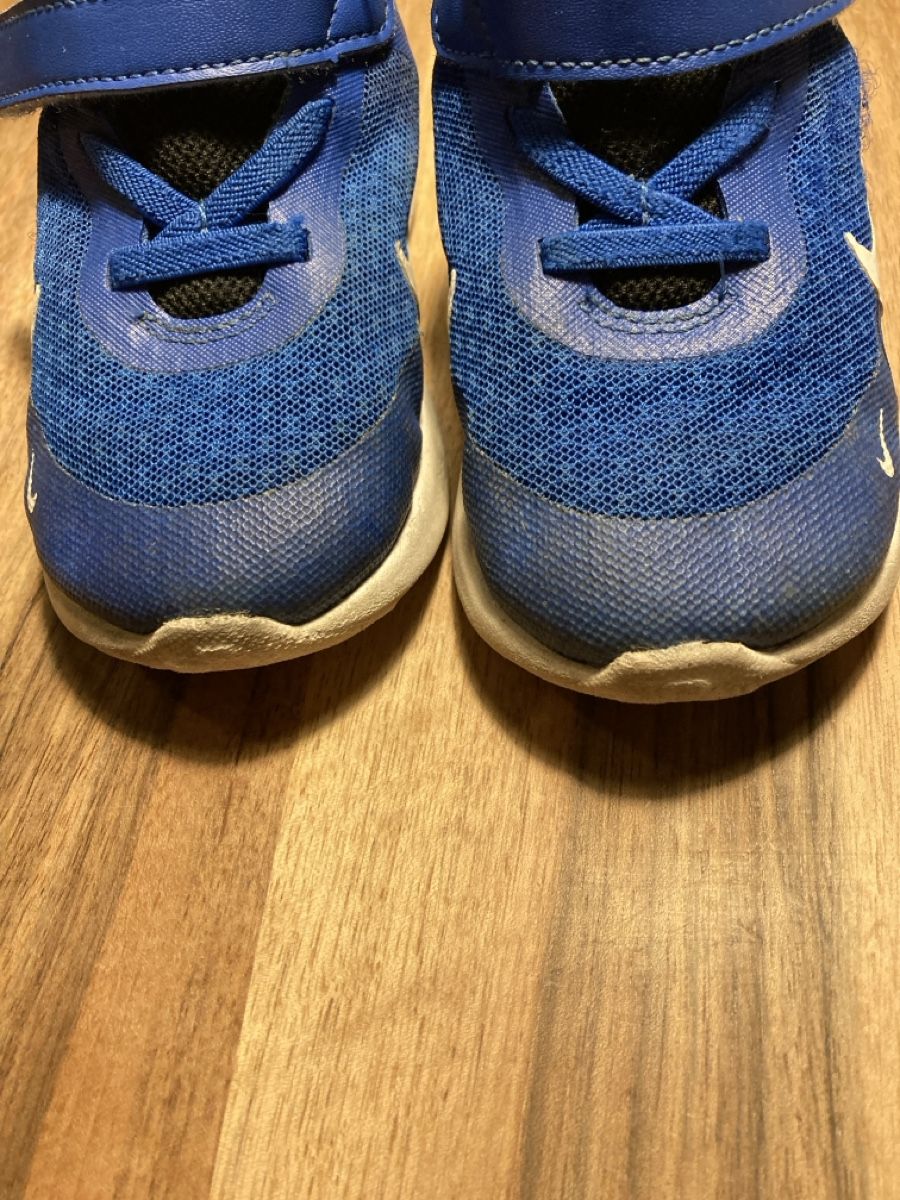 Nike Schuhe für Jungen: Nike Turnschuhe in Grösse 23.5 – Gebraucht aus Münchenstein von nuk2018 2