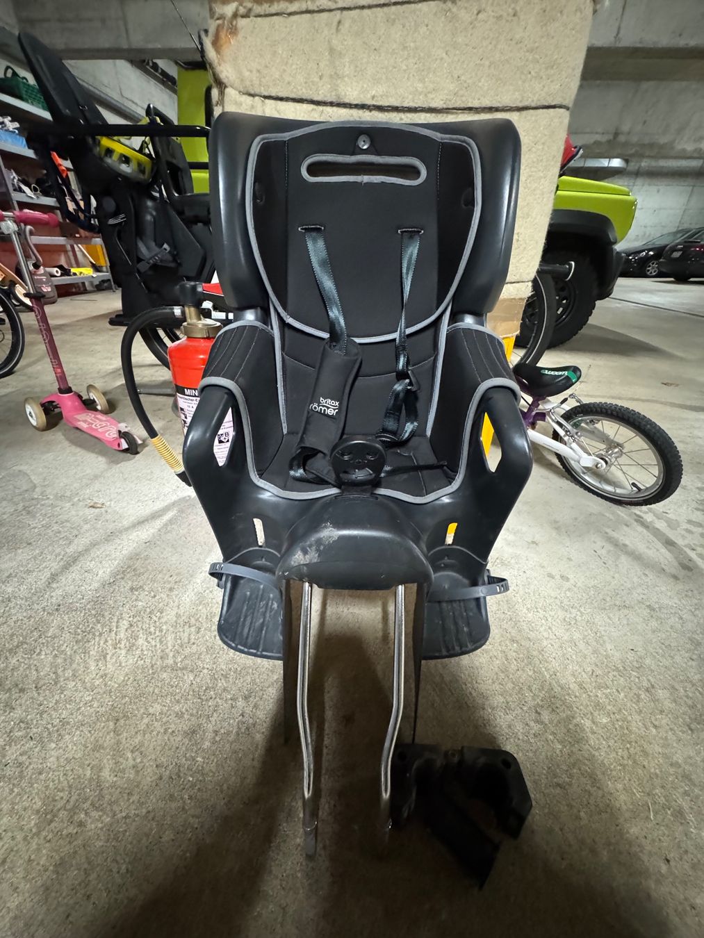 Britax Römer Seggiolini per auto: Britax Römer - Kindersitze Velo – Usato da Thalwil venduto da mpr 1