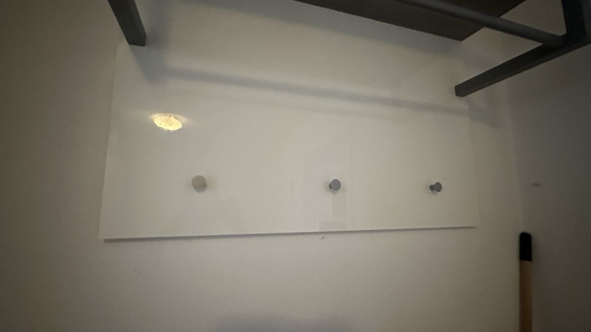 Garderobe: Massive Garderobe Weiss/Grau mit Hutablage & Haken – Gebraucht aus Winterthur von whatdreamz 4