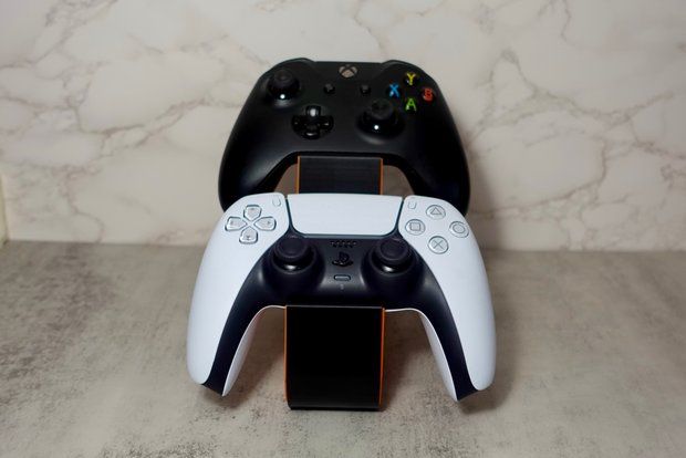 Supporti a parete: Doppel Controller Halter PS5, Xbox, Switch – Nuovo e nell'imballaggio originale da Dietikon venduto da You_Want_We_Print