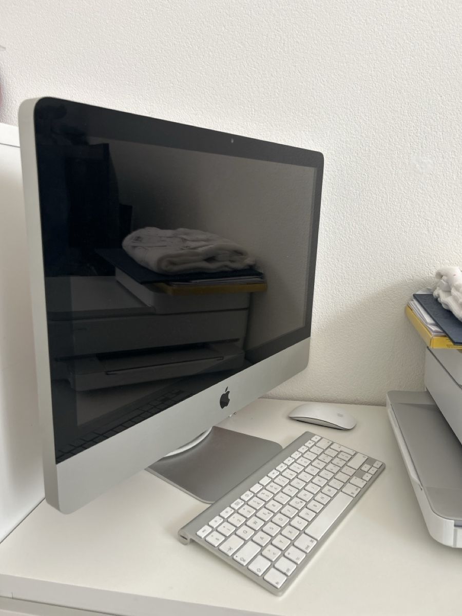 Apple PC: iMac 2011 – Usato da Bülach venduto da hos_99v8
