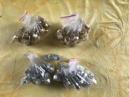 LOT KUGELAUFHÄNGER GOLD UND SILBER