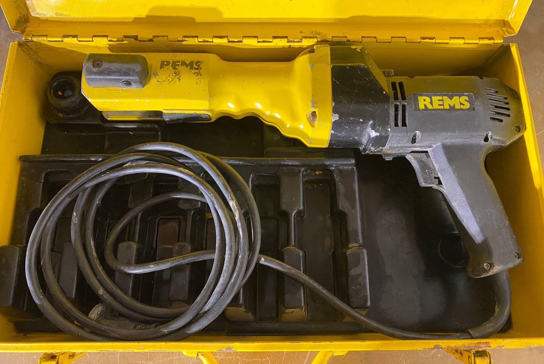 Rems Alle Werkzeuge: Sertisseuse/Crimper Rems Power Press 2000 – Gebraucht aus Echallens von Tools0101