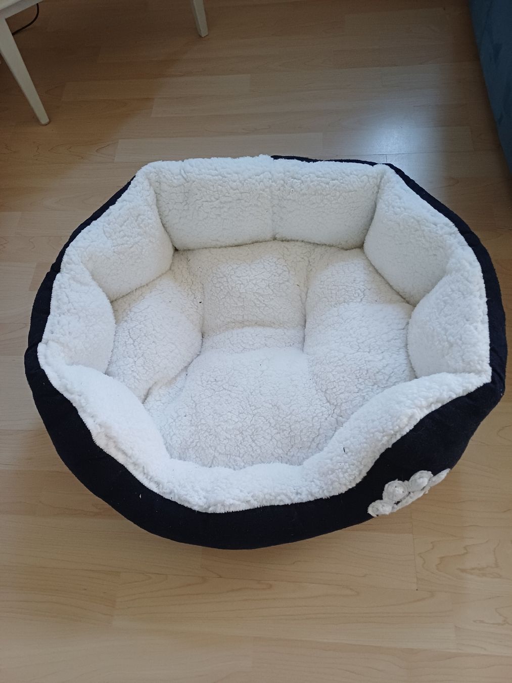 Cucce & Letti: Hunde/ Katzenbett – Nuovo (secondo la descrizione) da Uettligen venduto da den_ydc8 2