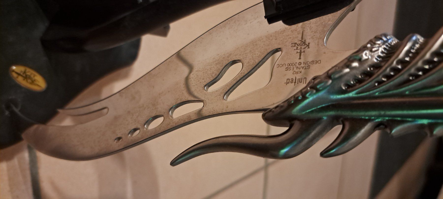 Posate: Alien - couteau – Usato da les hauts geneveys venduto da 401 3