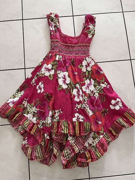 Vestiti & Gonne: Kleid Grösse 146/152 – Usato da Oberrieden venduto da Fige11