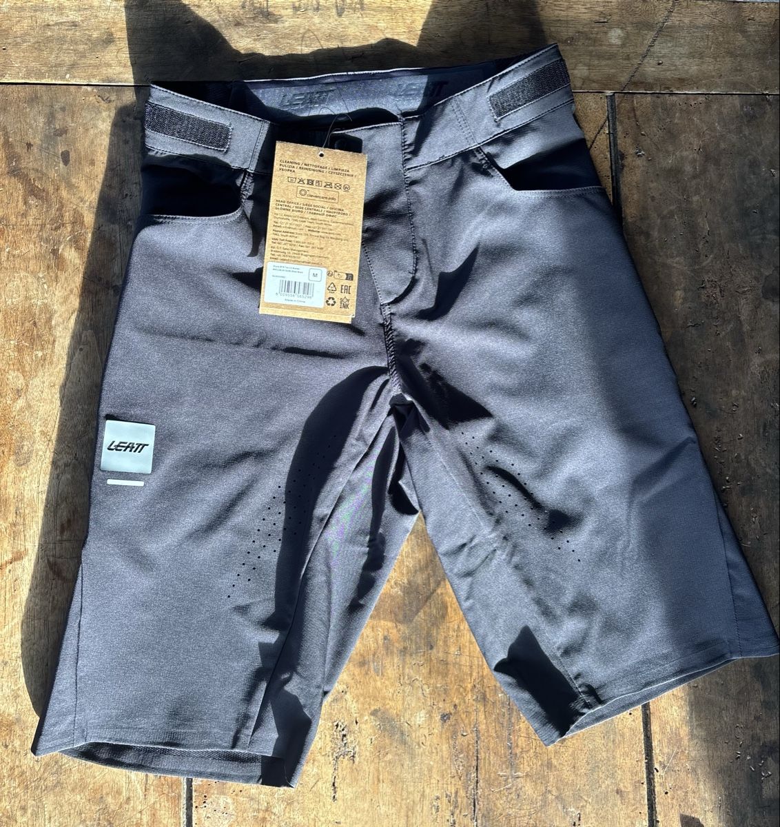 Leatt Pantaloni: Women MTB Shorts Leatt M – Nuovo e nell'imballaggio originale da La Tzoumaz venduto da fac_t5nl