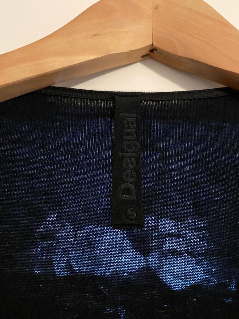Desigual Vestiti: Desigual Kleid schwarz Gr. S – Usato da Liestal venduto da Nizli 2
