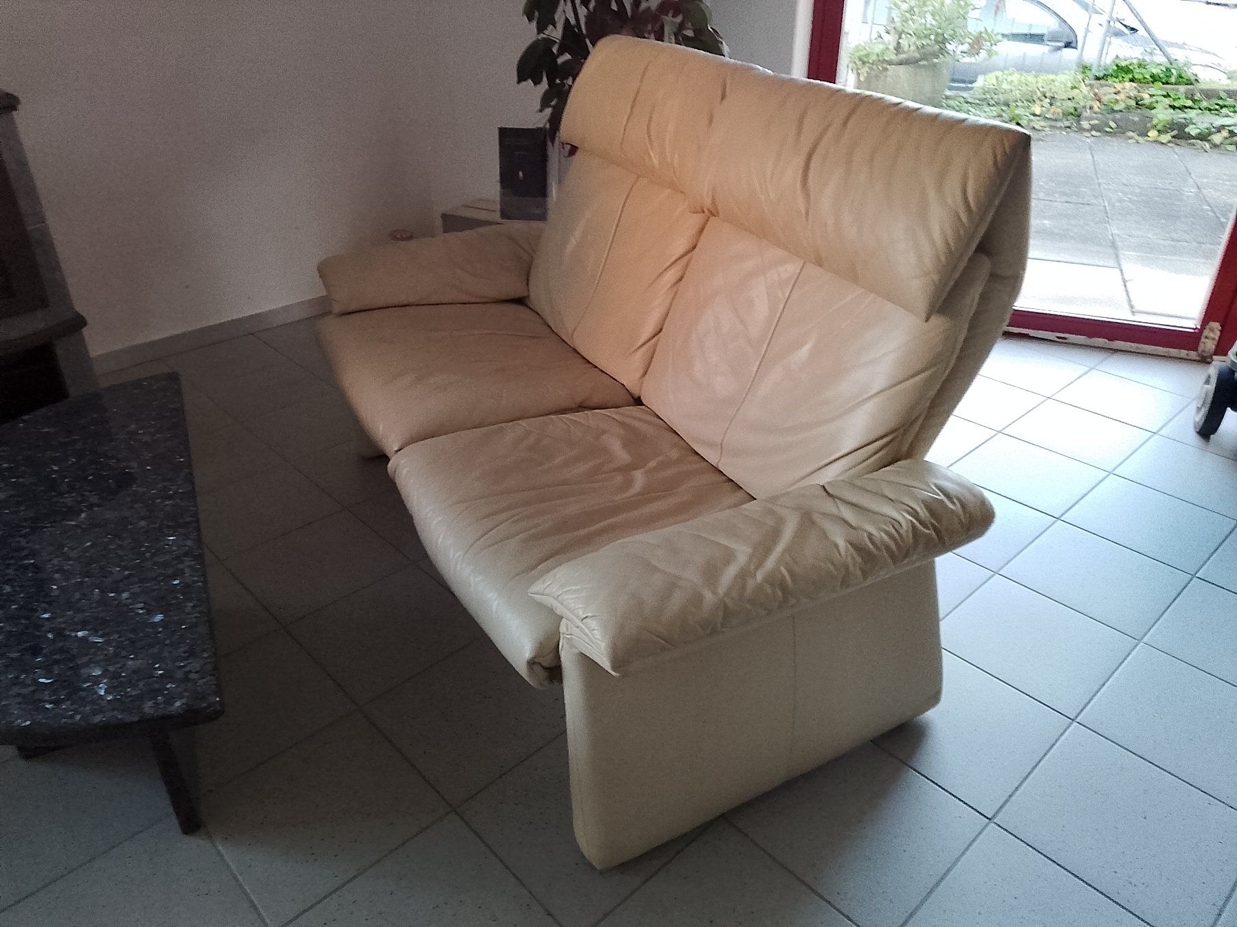 Pfister Divani: Leder Sofa beige von Rolf Benz – Usato da Zürich venduto da stove56 1