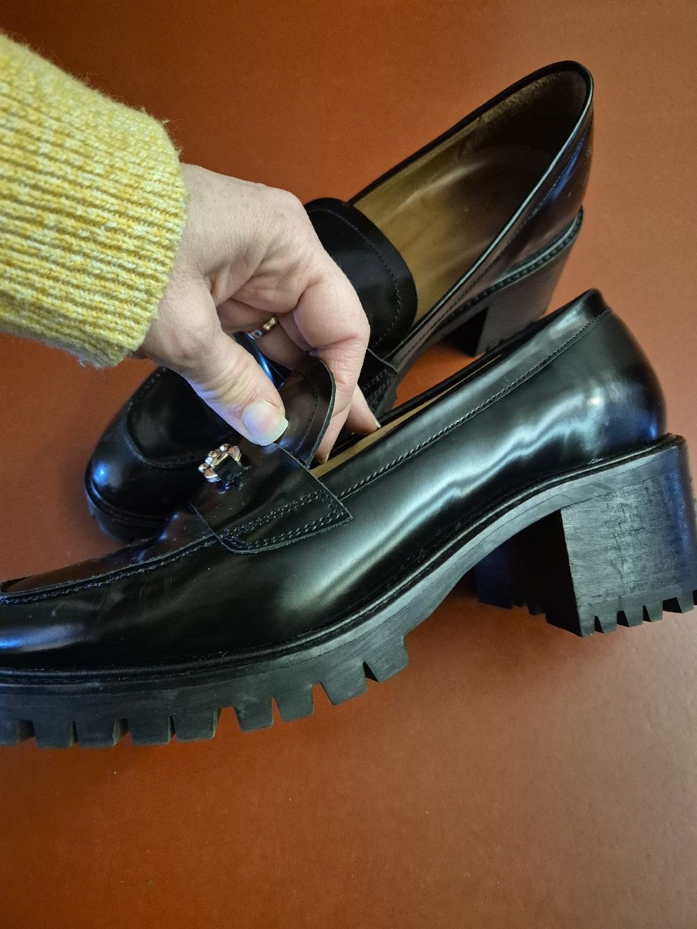 Scarpe da donna: Schwarze Leder Slipper Loafer Rivecoure 39 – Usato da Zürich venduto da Enila1977 4