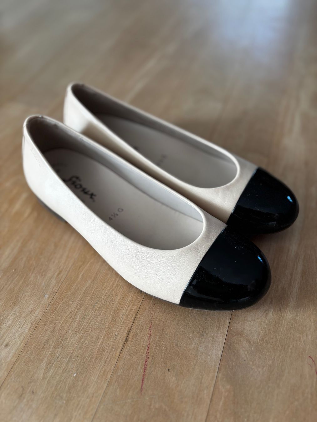 Damenschuhe: Ballerina beige mit Lackspitze Gr. 37.5 – Neu (gemäss Beschreibung) aus Büttikon AG von Kunzoworld
