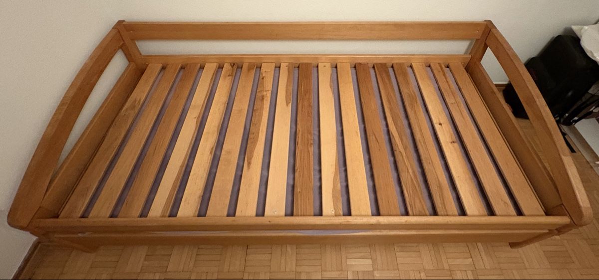 Lits: Klapp-holz Bett – D'occasion à Basel par nad_8ll7 2