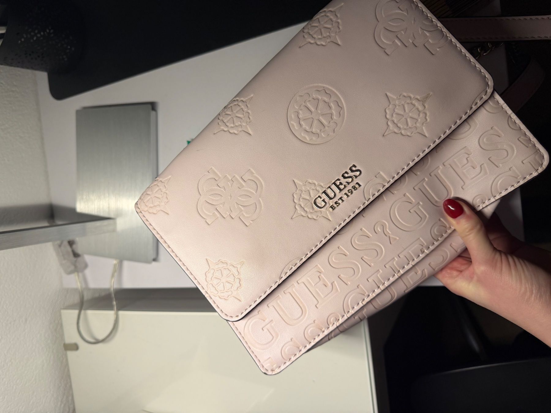 Guess Borse da donna: Guess Tasche rosa – Usato da Mädris-Vermol venduto da G.Sarina 1