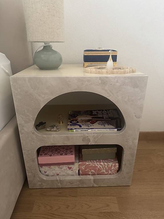 Comodini: Nachttisch Santorini Style – Usato da Winterthur venduto da m___elle 3