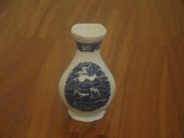 Kleine Vase von Adams (Member of Wedgwood Group)