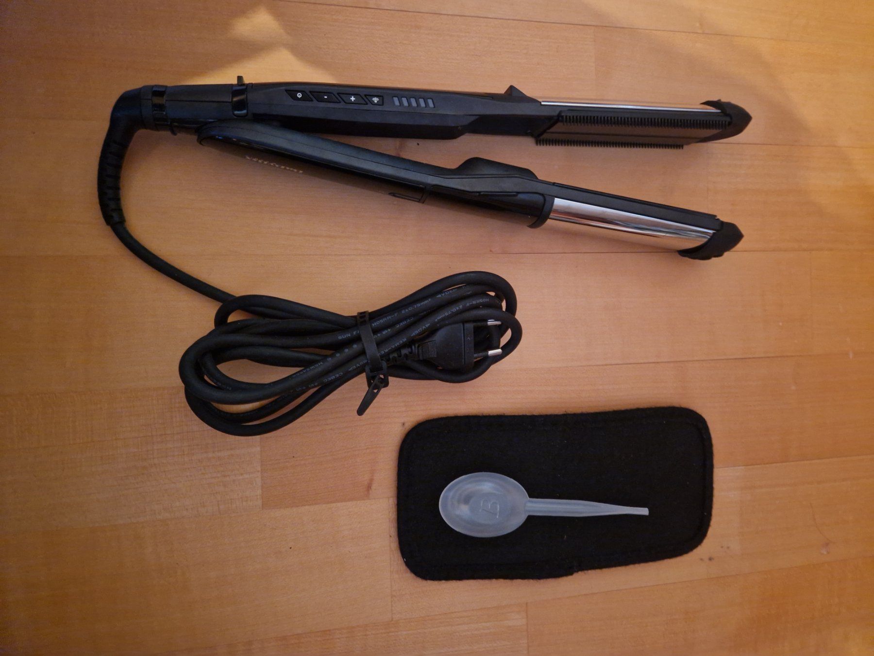 BaByliss Piastre & Arricciacapelli: BaByliss Steam Shine Styler - wie neu – Usato da Muttenz venduto da irina_66 2