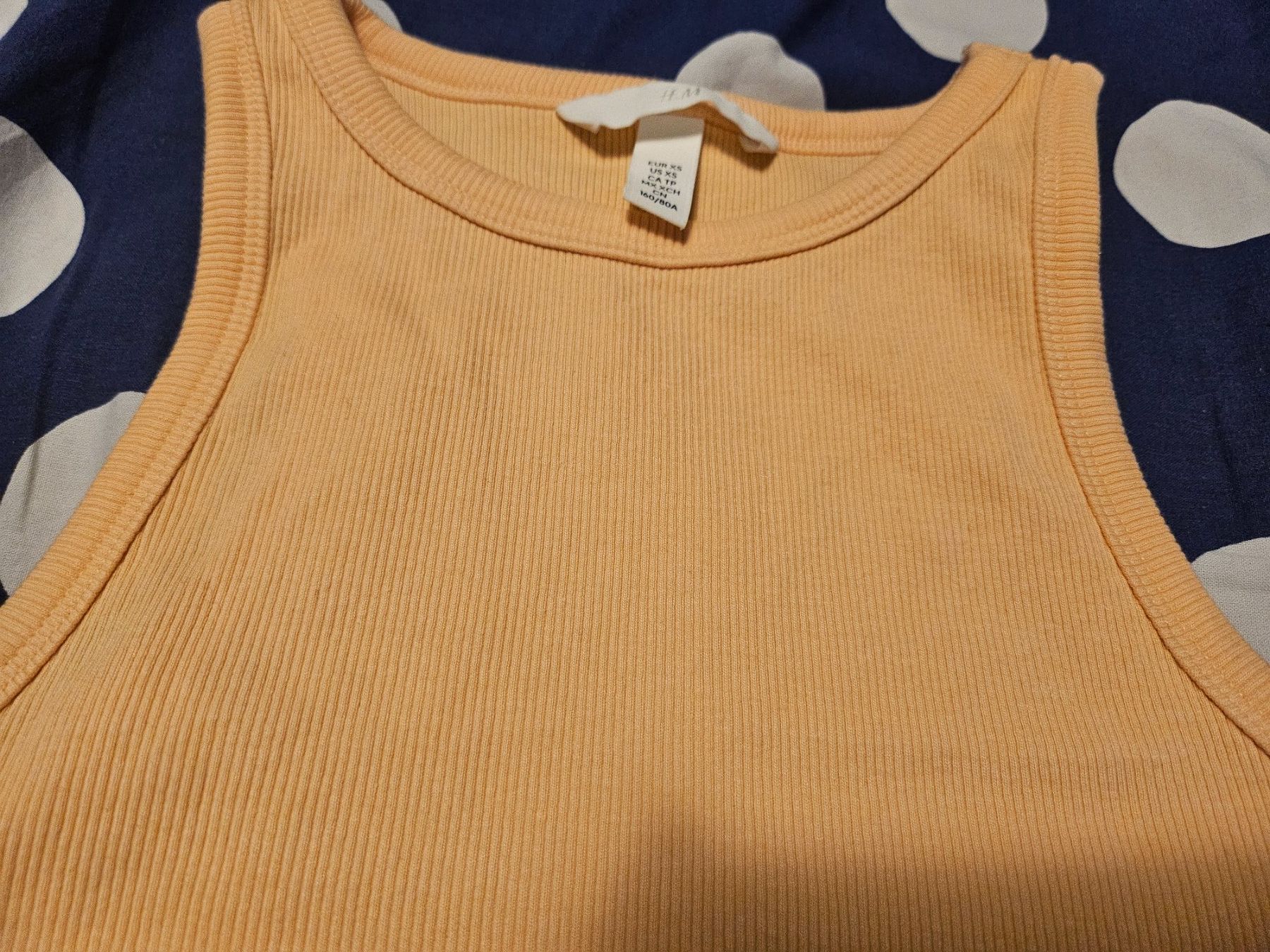 Top: Top H&M gr xs – Nuovo (secondo la descrizione) da Dietikon venduto da Eleda 1