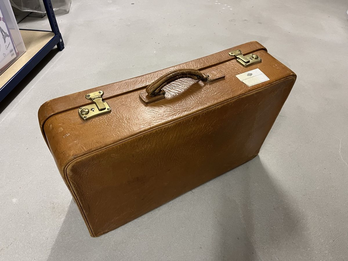 Valigie: Antiker Koffer – Usato da Bassersdorf venduto da rich39
