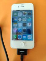 iPhone 4s 8Gb et chargeur voiture