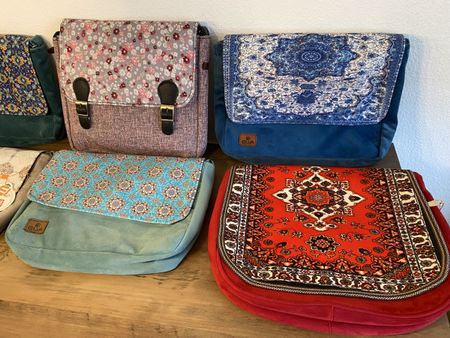 Damen Handtaschen 36 B / 29 H cm