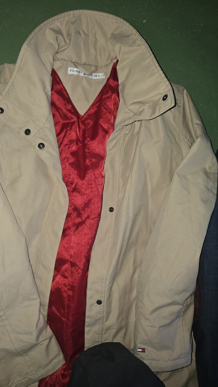 Tommy Hilfiger Giacche: Lot de vestes automne/hiver – Usato da Salavaux venduto da shop85 2