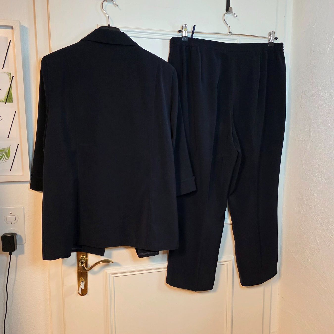 Anzüge & Kostüme: Grandiosa Set Blazer & Hose Gr.44 dunkelblau – Gebraucht aus Wald ZH von CapLux 4