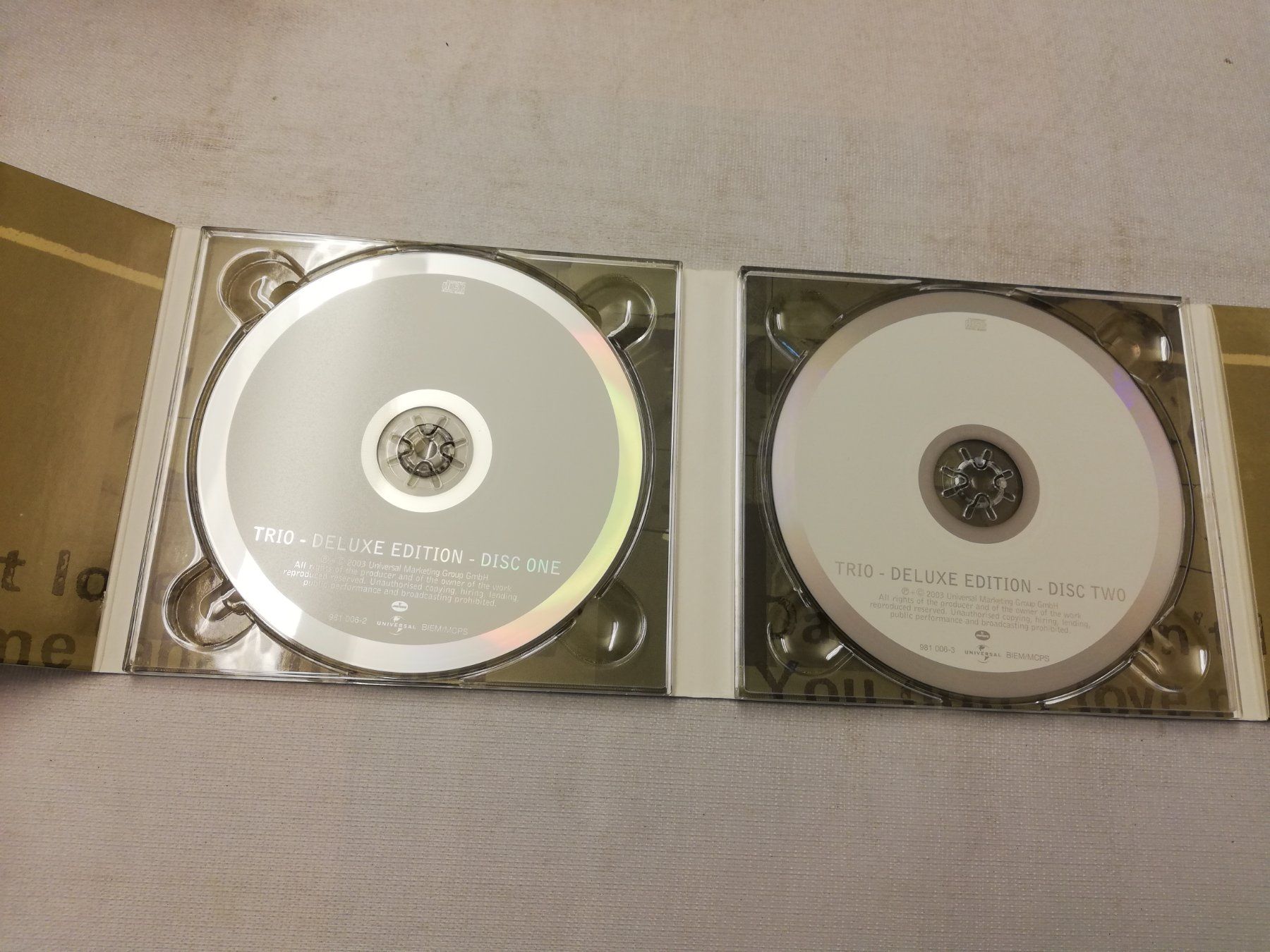 CDs: DELUXE TRIO EDITION – D'occasion à Bern par Vinylsound.ch 2