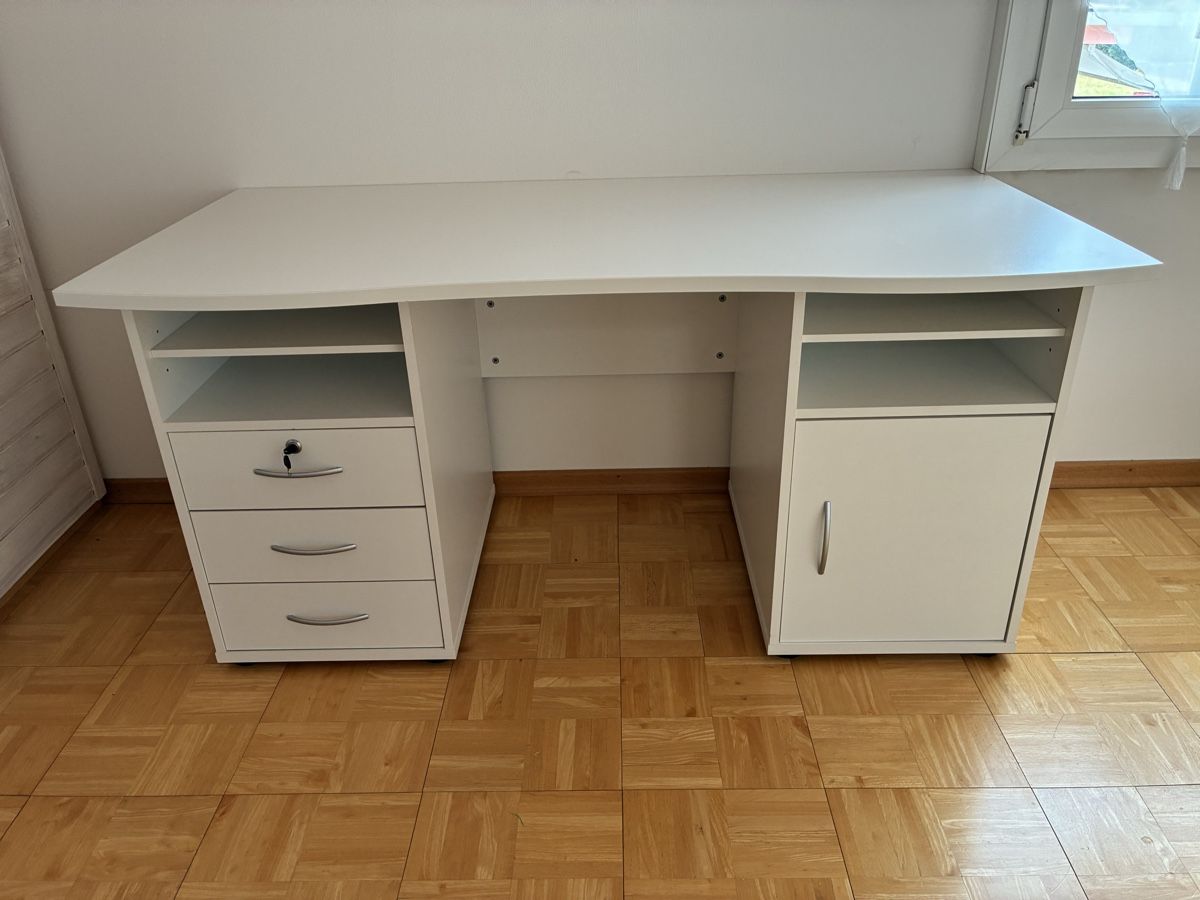 Scrivanie: Schreibtisch weiss 150cm mit Schubladen – Usato da Kaisten venduto da Joggeli01