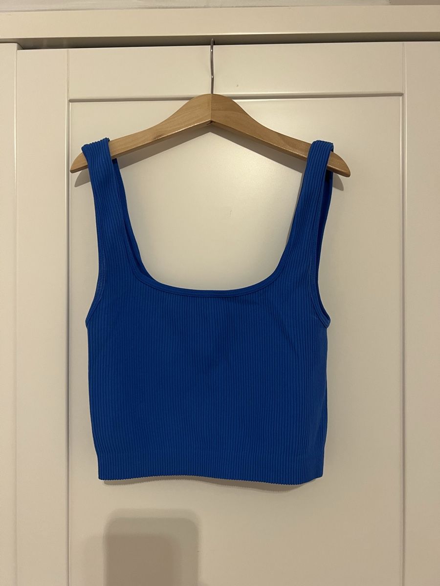 Zara Top: blaues Tanktop Zara – Usato da Erlenbach venduto da paulina.rad